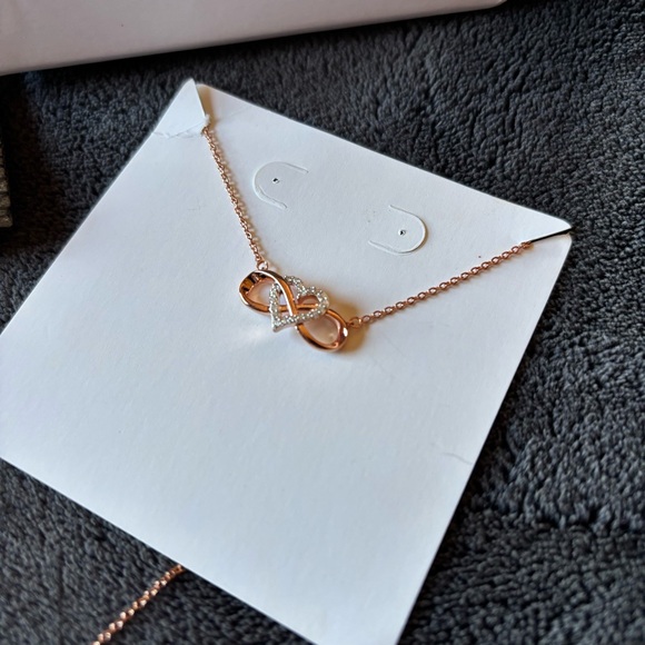 Rose Gold 925 Stamped Sterling Silver Infinity / Heart Necklace - Picture 4 of 7